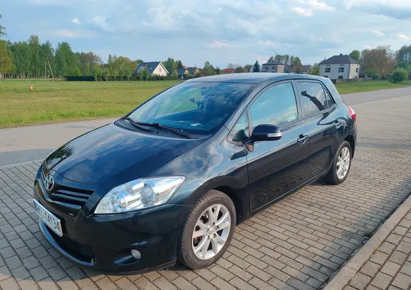 toyota auris piotrków kujawski Toyota Auris cena 27500 przebieg: 190000, rok produkcji 2011 z Piotrków Kujawski